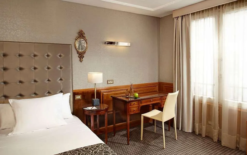 Отель Melia Vendome